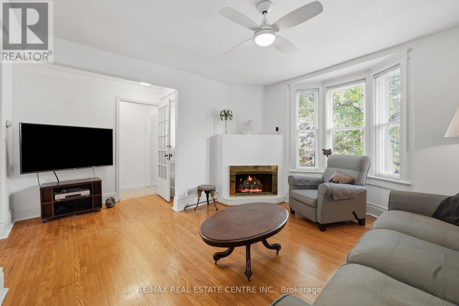 71 Lyall Avenue, Toronto, ON photo 17