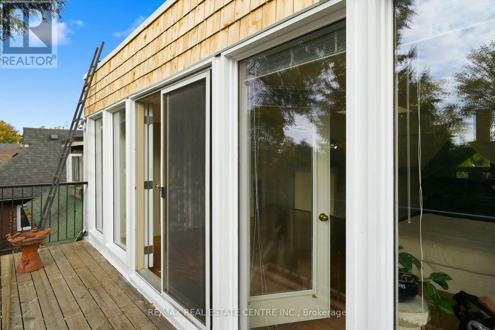 71 Lyall Avenue, Toronto, ON photo 35