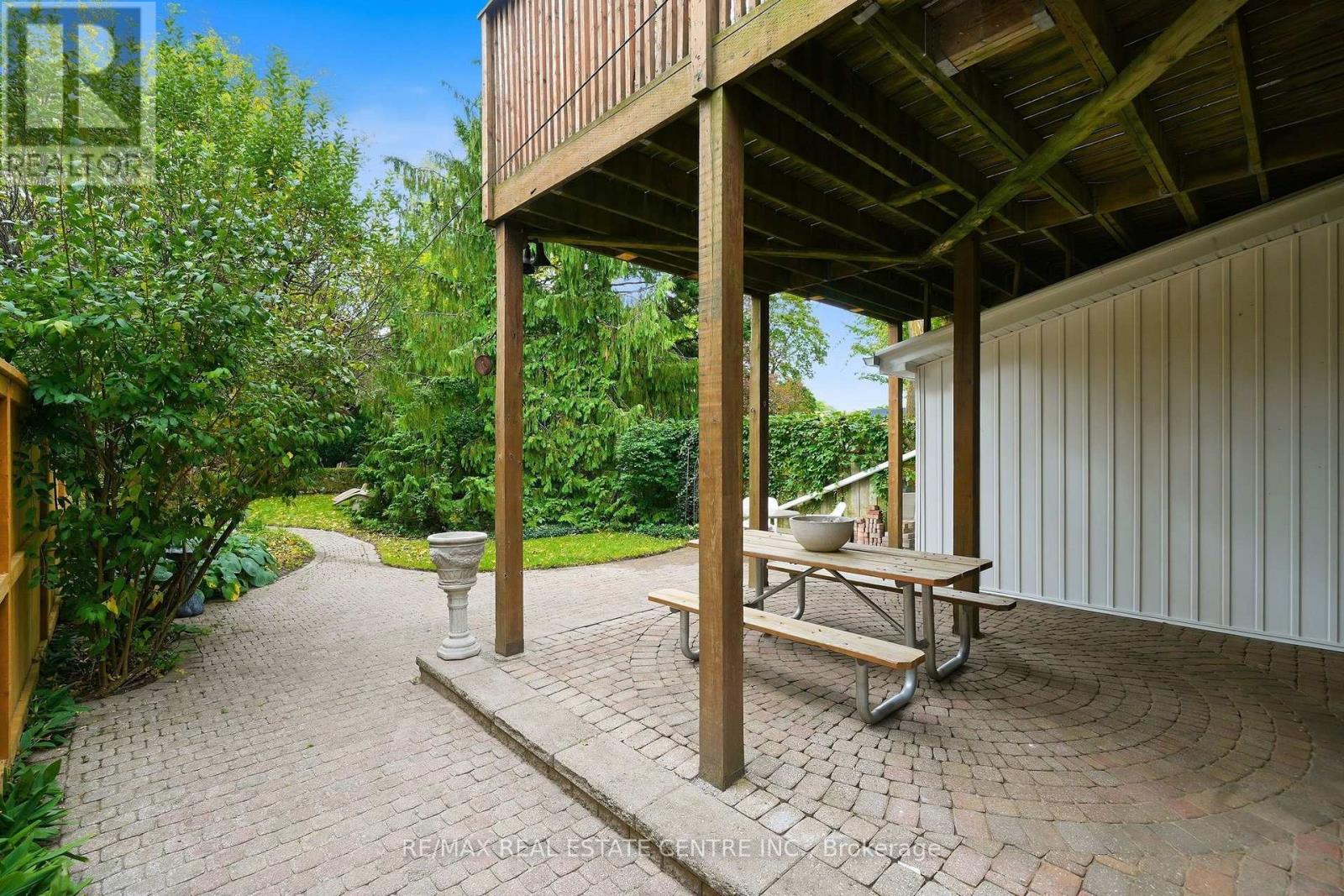 71 Lyall Avenue, Toronto, ON photo 39