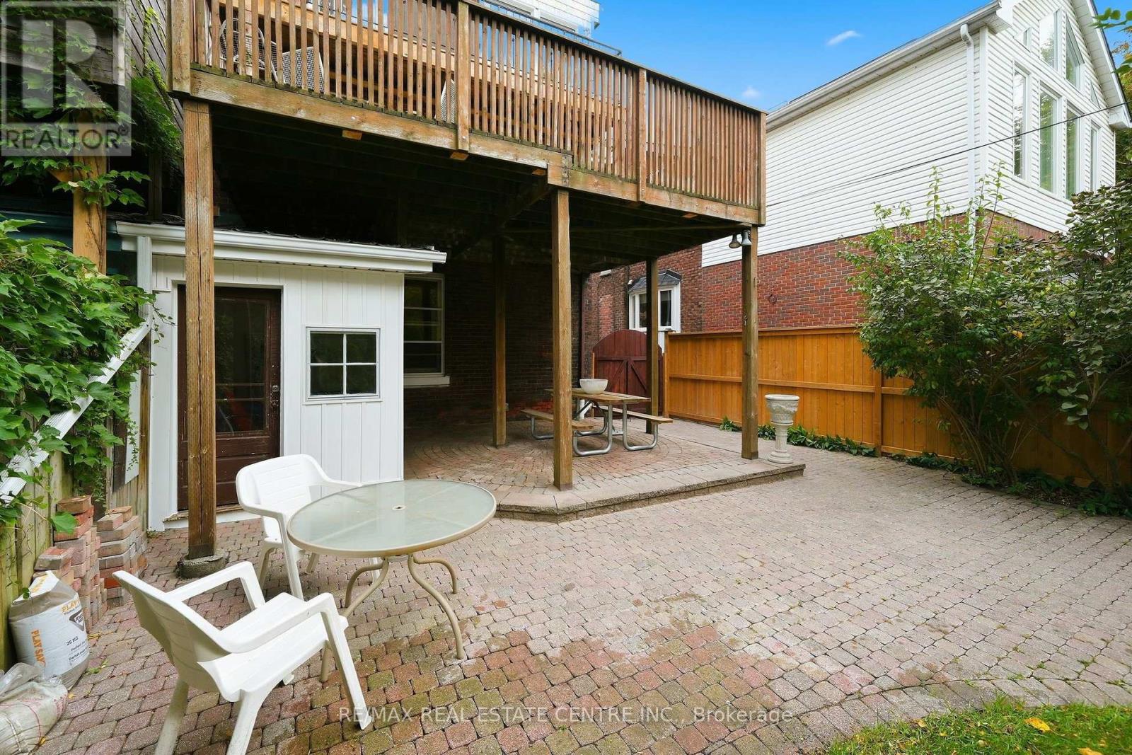 71 Lyall Avenue, Toronto, ON photo 40