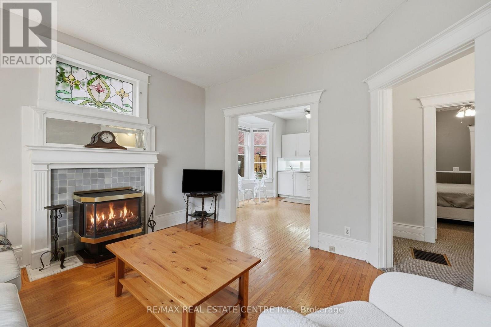 71 Lyall Avenue, Toronto, ON photo 7
