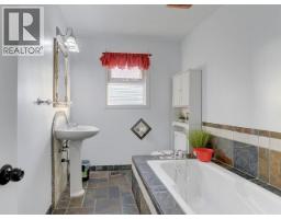 1334 Hook Drive, Kamloops, BC V2B7S9 Photo 26