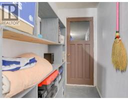 1334 Hook Drive, Kamloops, BC V2B7S9 Photo 37