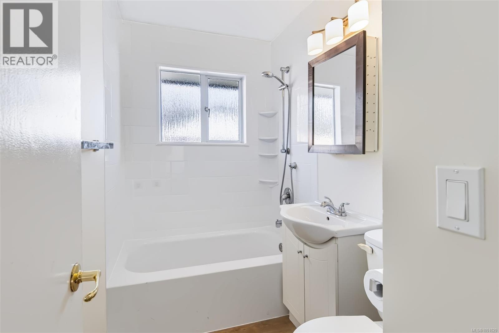 4954 Maitland St - 9
