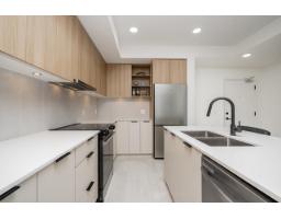 221 9456 134 Street, Surrey, BC V3V0G8 Photo 7