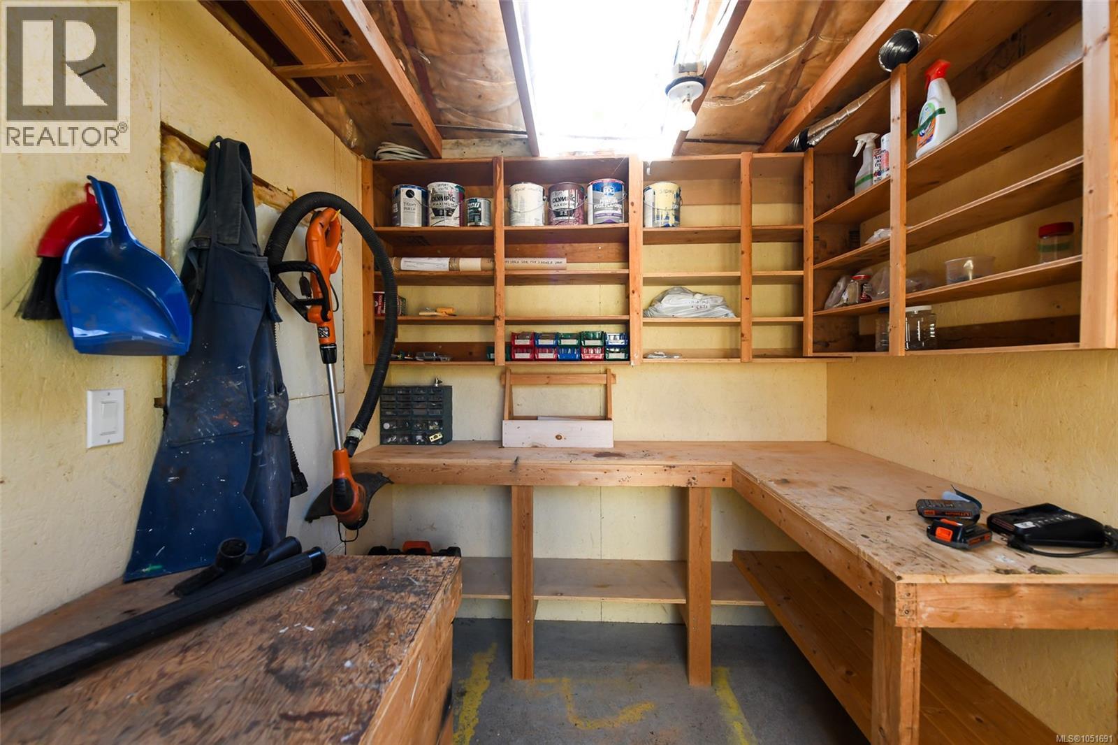 2849 Penrith Ave - Image 33