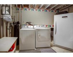 18 Greenham Drive, Red Deer, AB T4P2X4 Photo 26