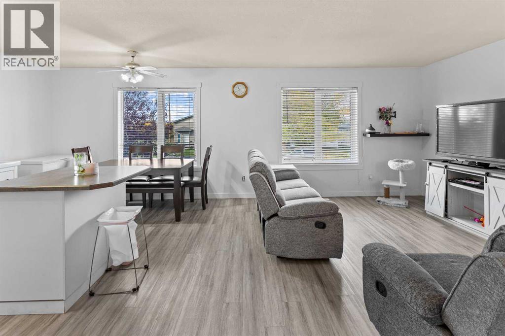 Listing photo – 5203 41 Street, Camrose