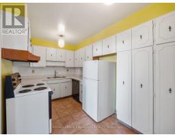 404 - 130 Neptune Drive, Toronto, ON M6A1X5 Photo 8