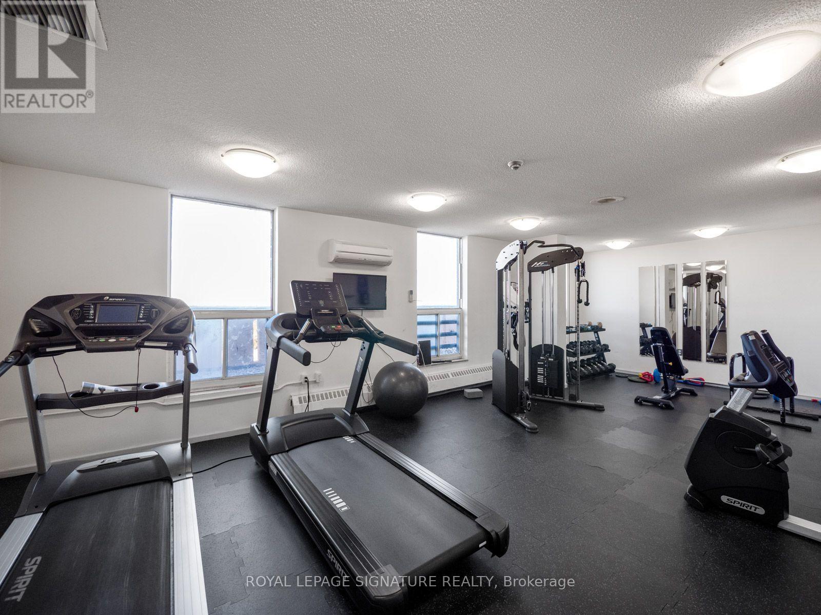 404- 130 Neptune Drive, Toronto, ON photo 9