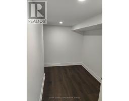 8 Chiming Road, Brampton, ON L6P4E1 Photo 8