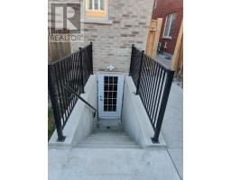 8 Chiming Road, Brampton, ON L6P4E1 Photo 14