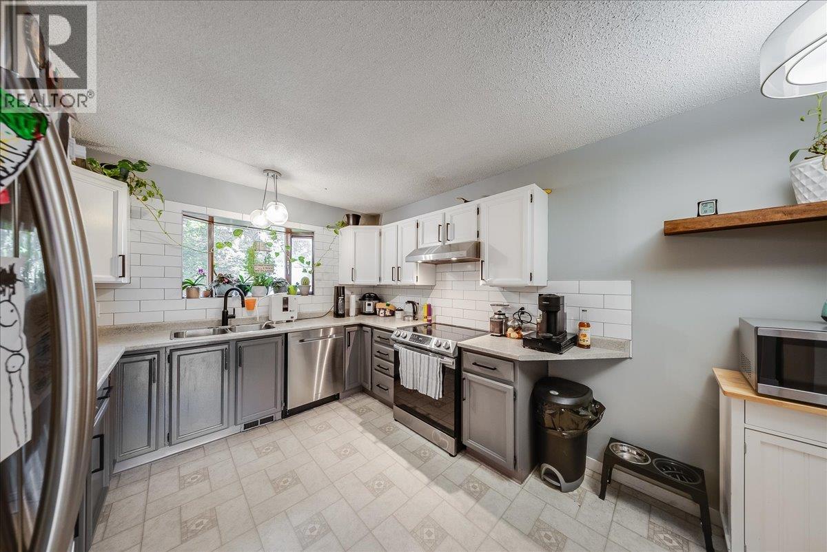 3609 Southridge Drive - 11