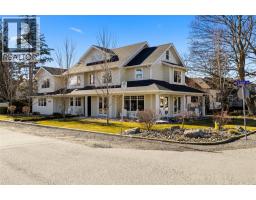  2050 Long Street, Kelowna