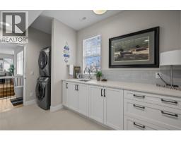 2050 Long Street, Kelowna, BC V1Y1L4 Photo 44