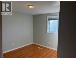 40 Holiday Court, Amherstburg, ON N9V3A8 Photo 12