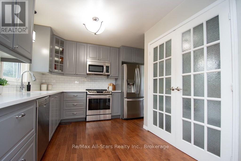 530 CENTRELINE ROAD - 13