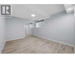 21 Redstone Heath NE - photo 35