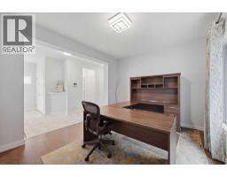 21 Redstone Heath NE - photo 3