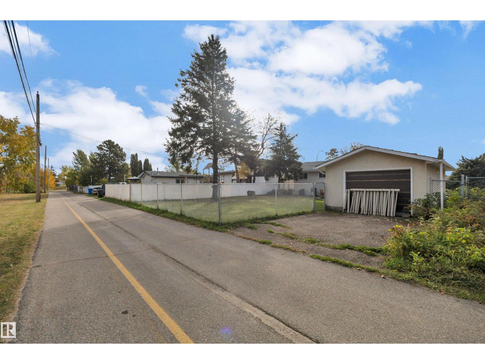 42 Camelot Avenue, photo 46
