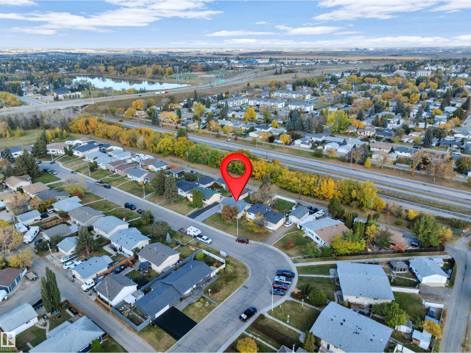 42 Camelot Avenue, photo 55