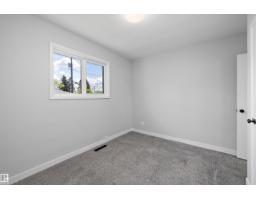 12715 / 12717 93 St Nw, Edmonton, AB T5E3S9 Photo 19