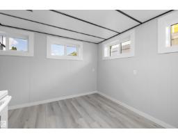 12715 / 12717 93 St Nw, Edmonton, AB T5E3S9 Photo 40