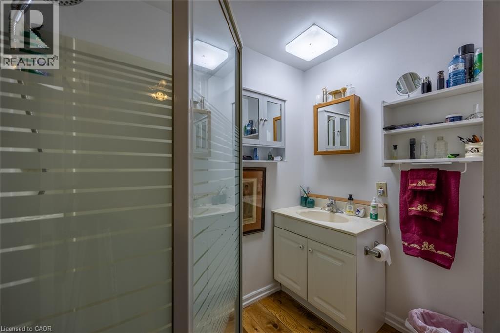 10 OLD CHURCH Road - Image 15