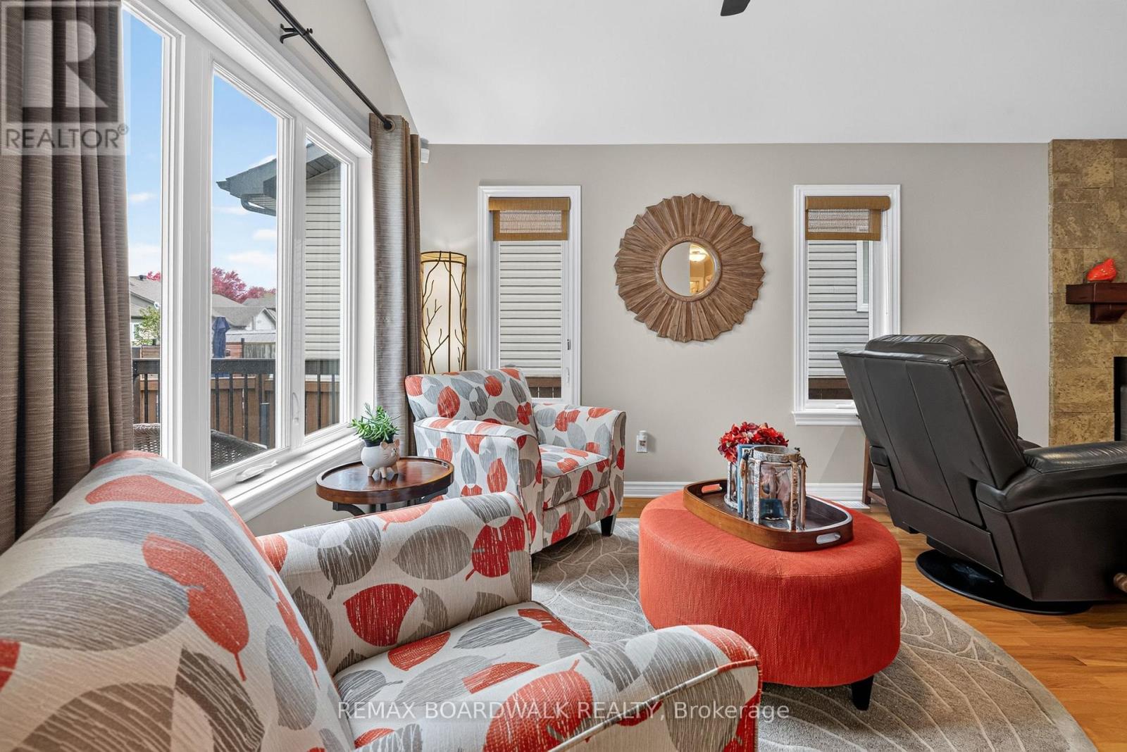 35 HONORE CRESCENT - 11