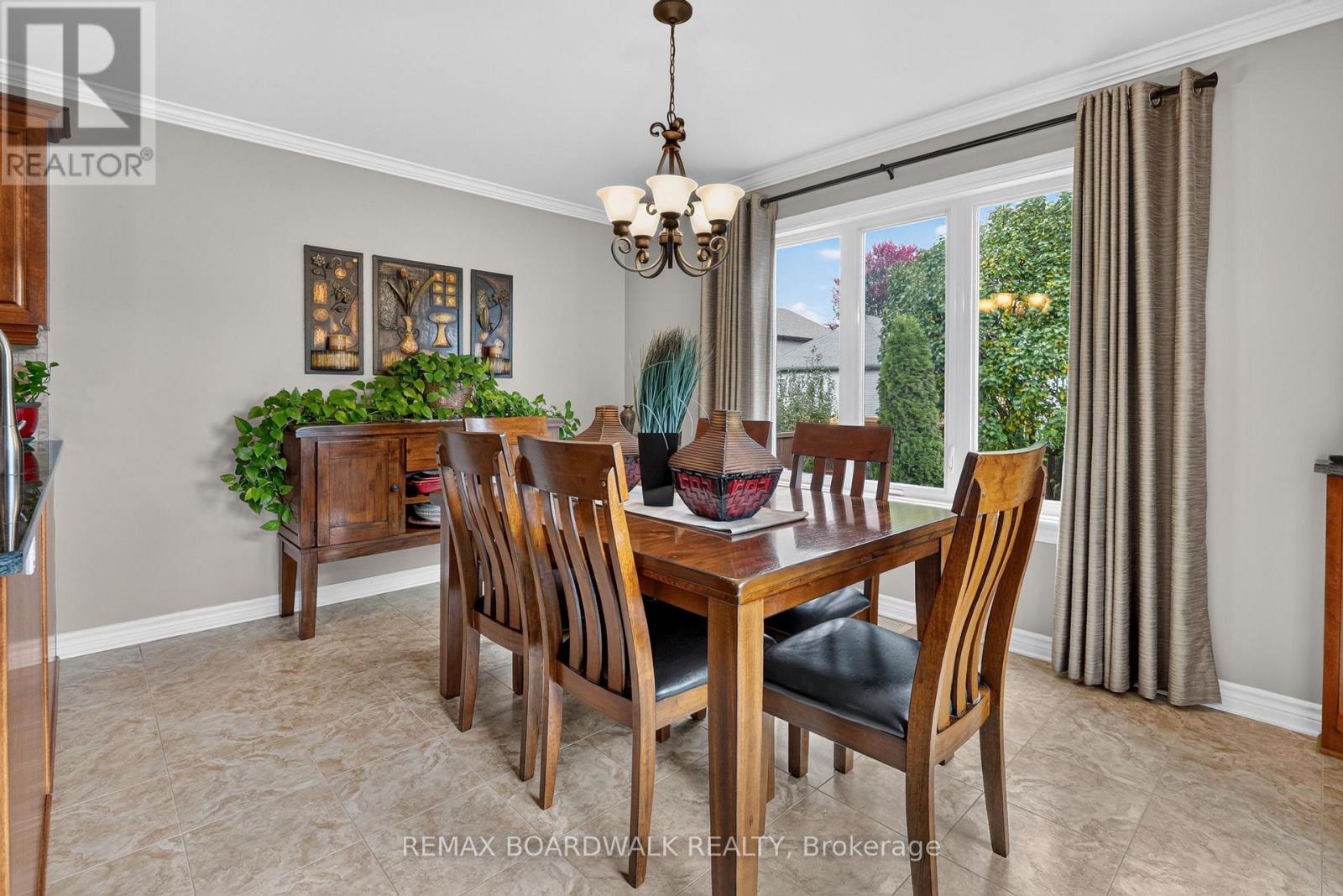 35 HONORE CRESCENT - Image 15
