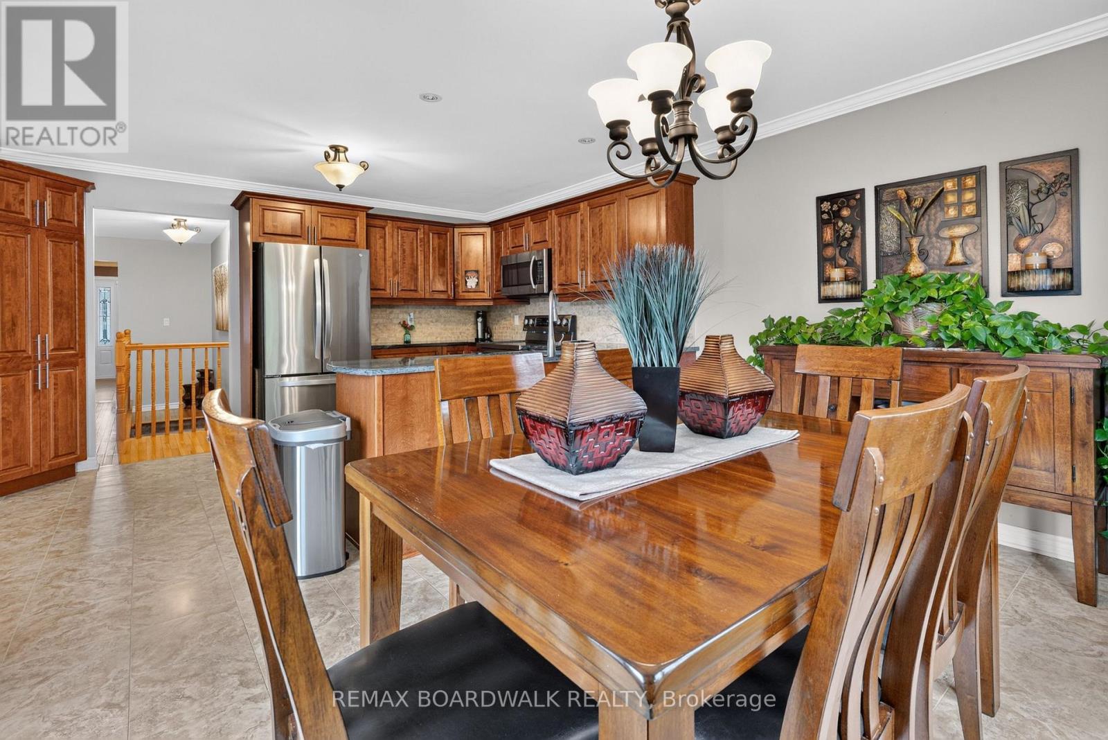 35 HONORE CRESCENT - Image 16