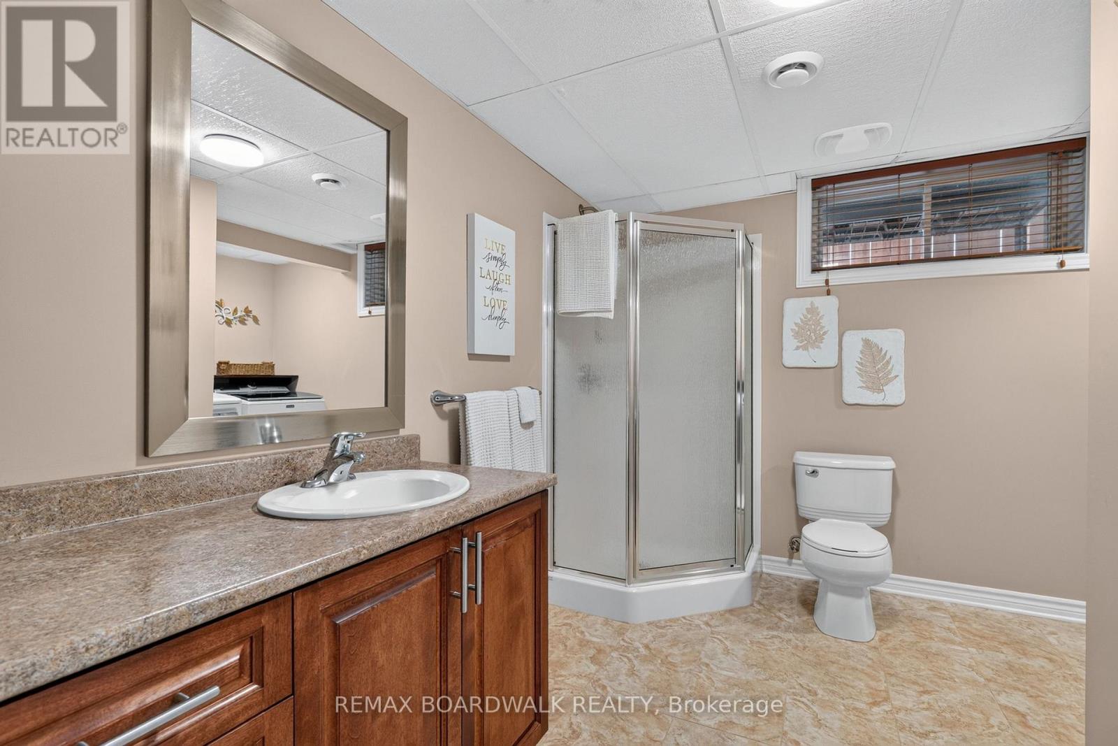 35 HONORE CRESCENT - Image 24