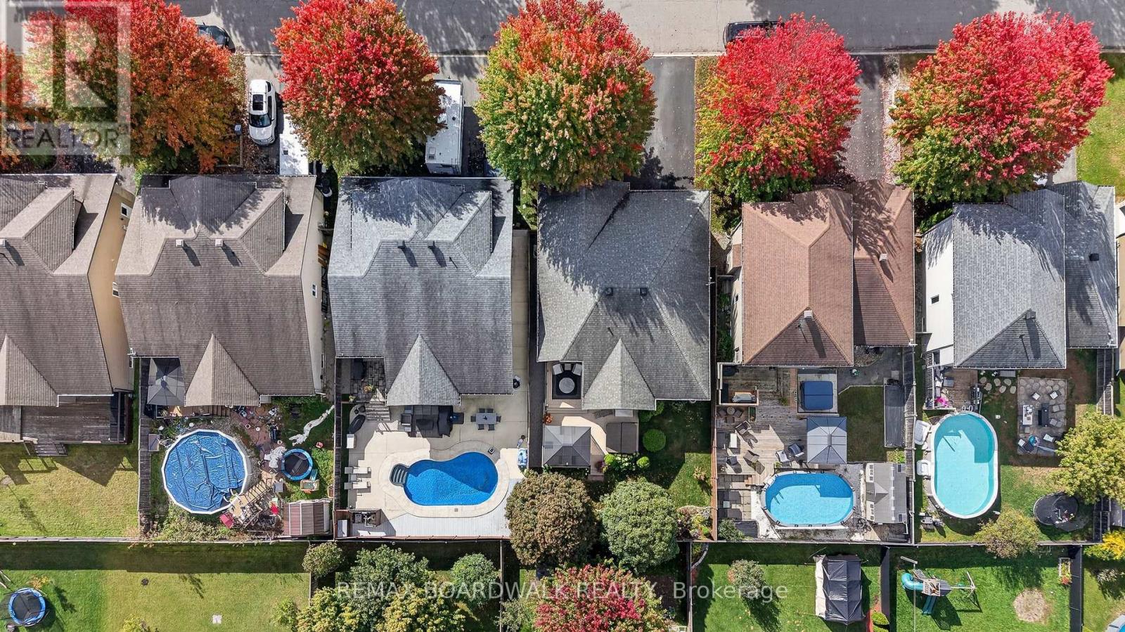 35 HONORE CRESCENT - Image 43