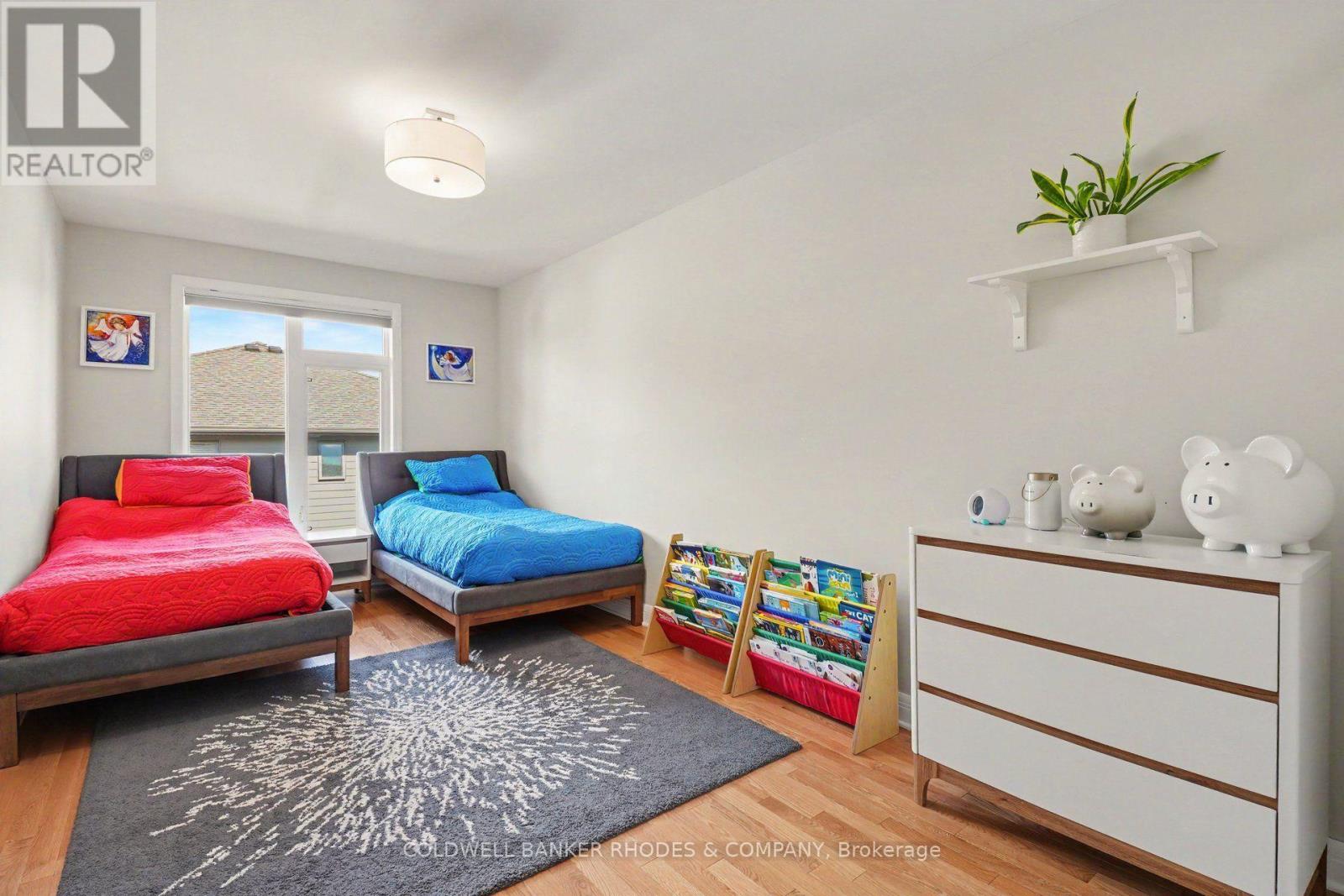 160 AVRO CIRCLE - Image 24