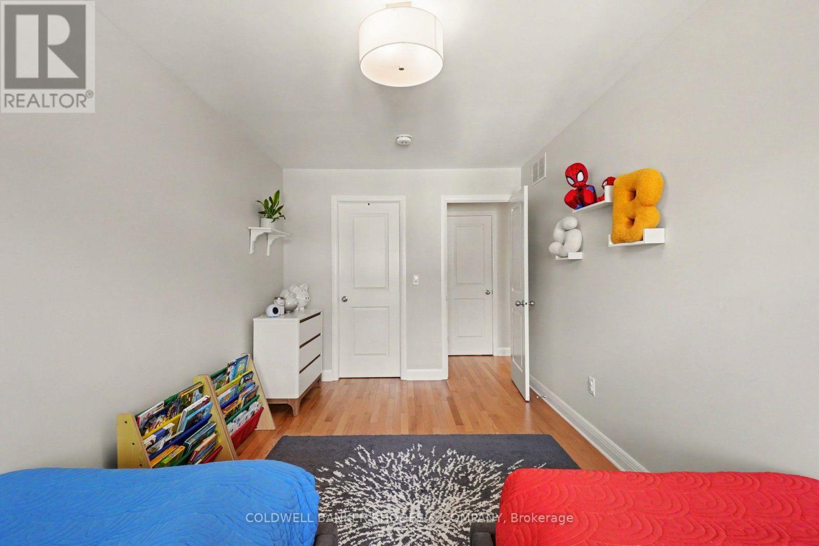 160 AVRO CIRCLE - Image 25