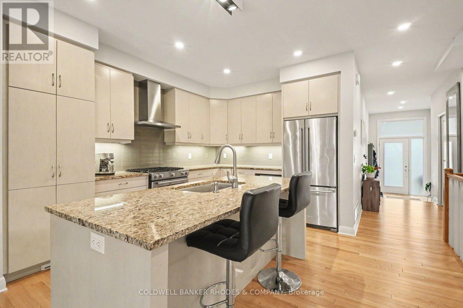 160 AVRO CIRCLE - Image 6