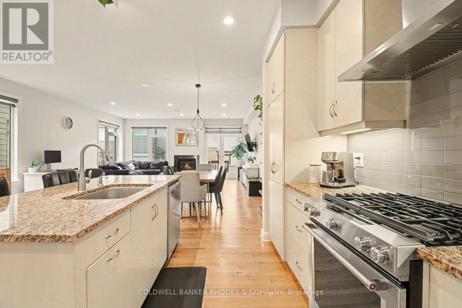 160 AVRO CIRCLE - Image 8