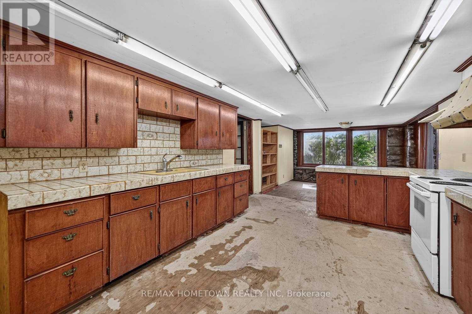 25 VANSTON ROAD - 19