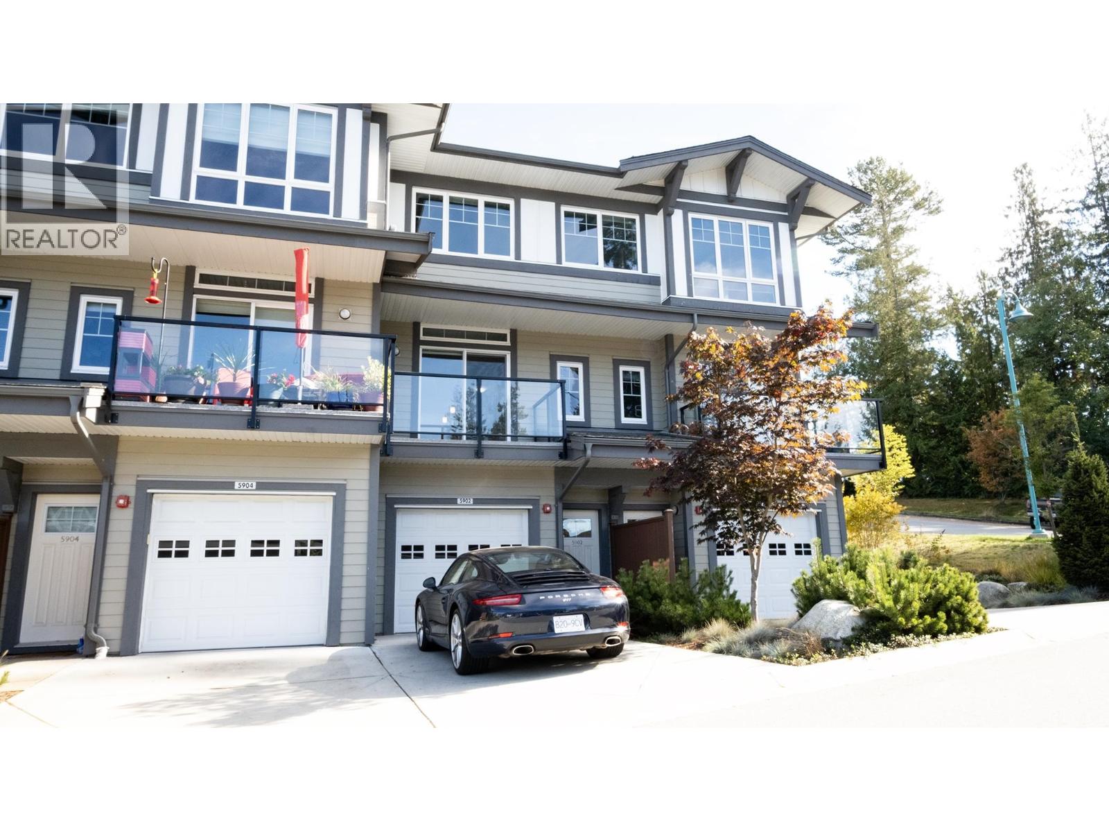 5902 BEACHGATE LANE, Sechelt British Columbia