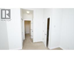 5902 Beachgate Lane, Sechelt, BC V7Z0S3 Photo 14