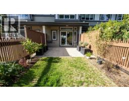 5902 Beachgate Lane, Sechelt, BC V7Z0S3 Photo 24