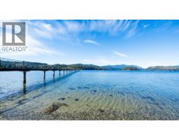 5902 Beachgate Lane, Sechelt, BC V7Z0S3 Photo 30