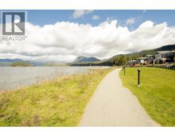 5902 Beachgate Lane, Sechelt, BC V7Z0S3 Photo 32
