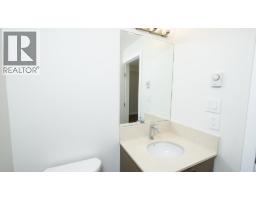 5902 Beachgate Lane, Sechelt, BC V7Z0S3 Photo 8