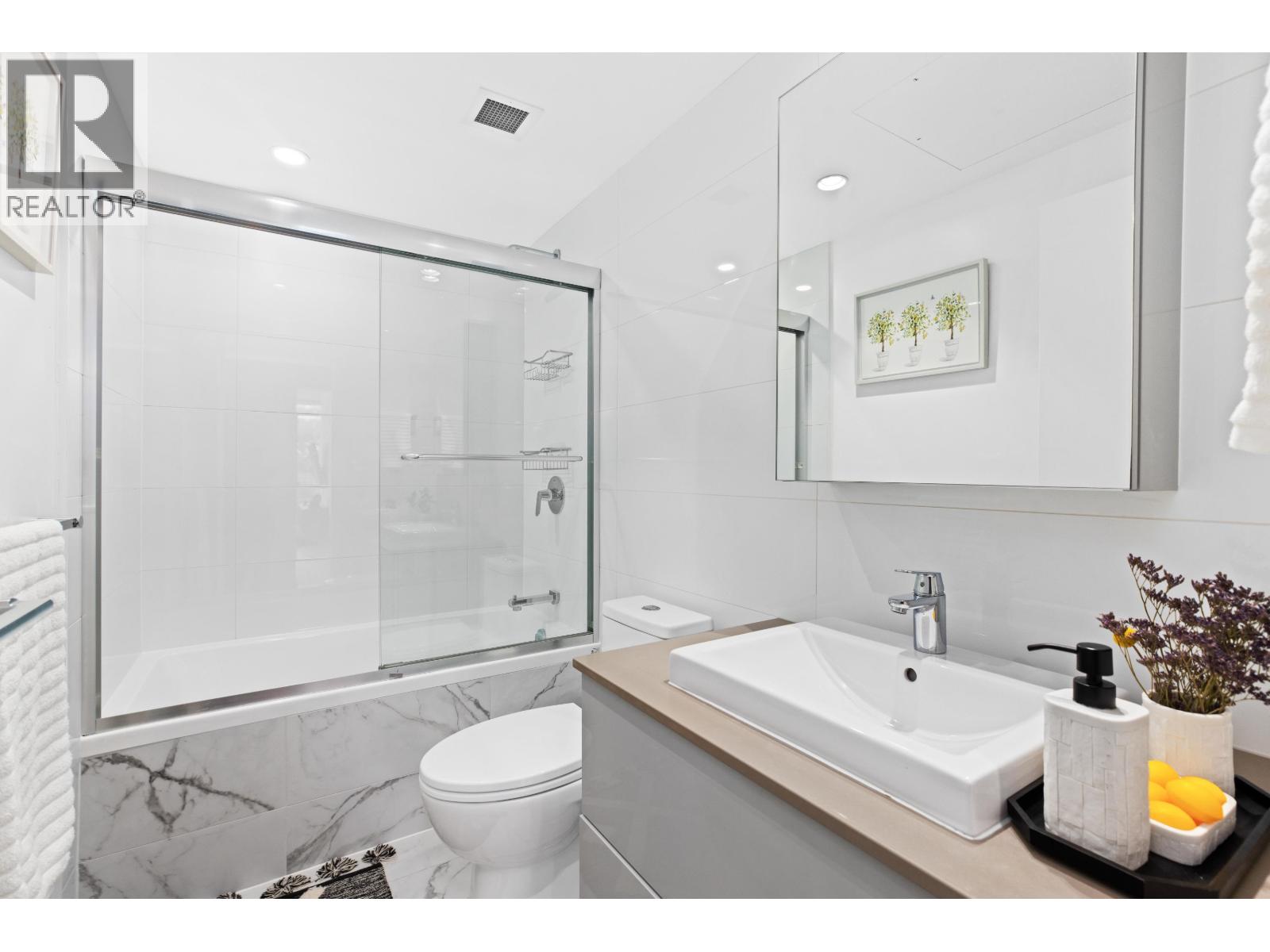 Photo of 1107 1632 LIONS GATE LANE 23