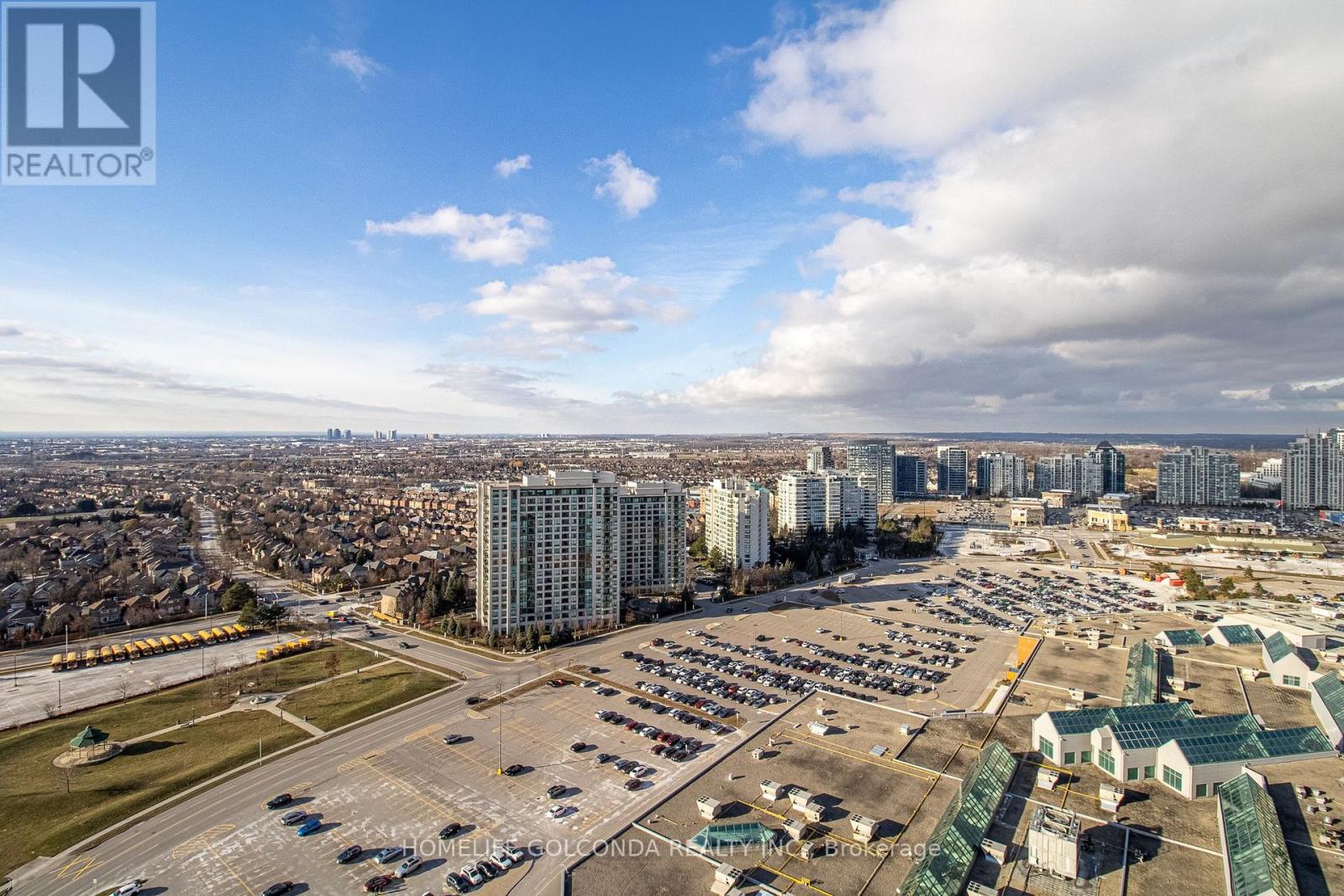 30 Upper Mall Way — photo 36