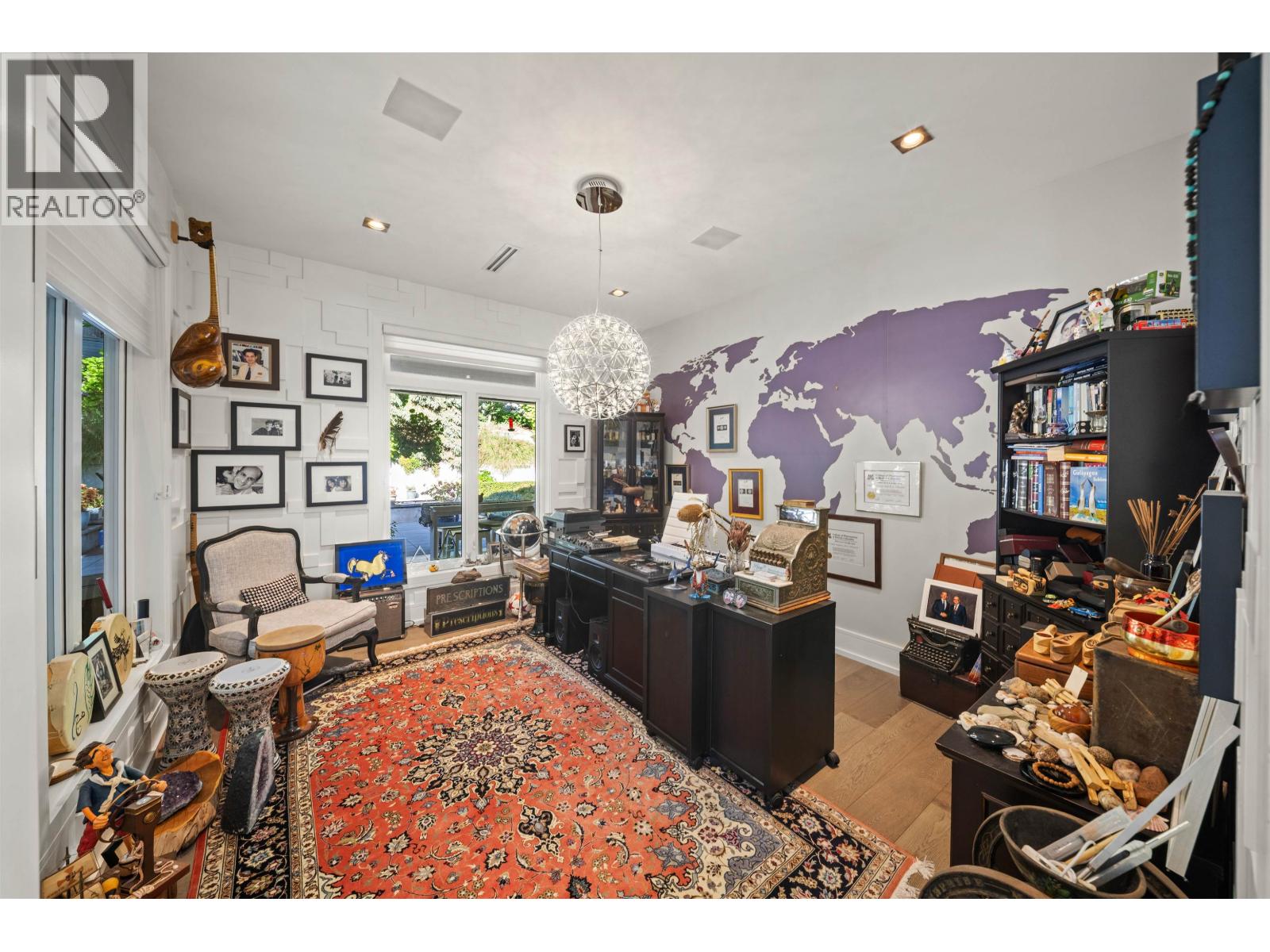 966 BEAUMONT DRIVE, North Vancouver
