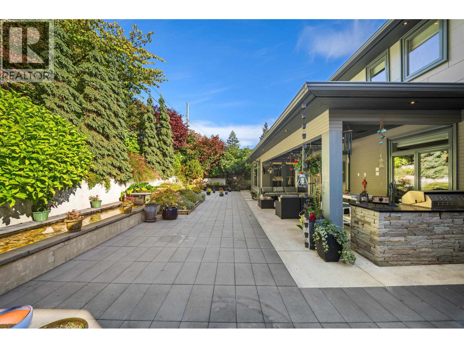 966 BEAUMONT DRIVE, North Vancouver