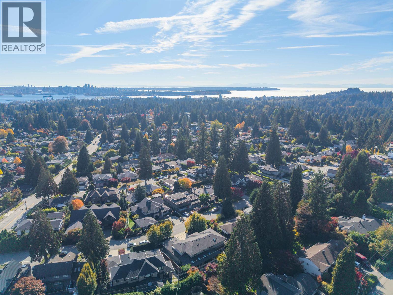 966 BEAUMONT DRIVE, North Vancouver