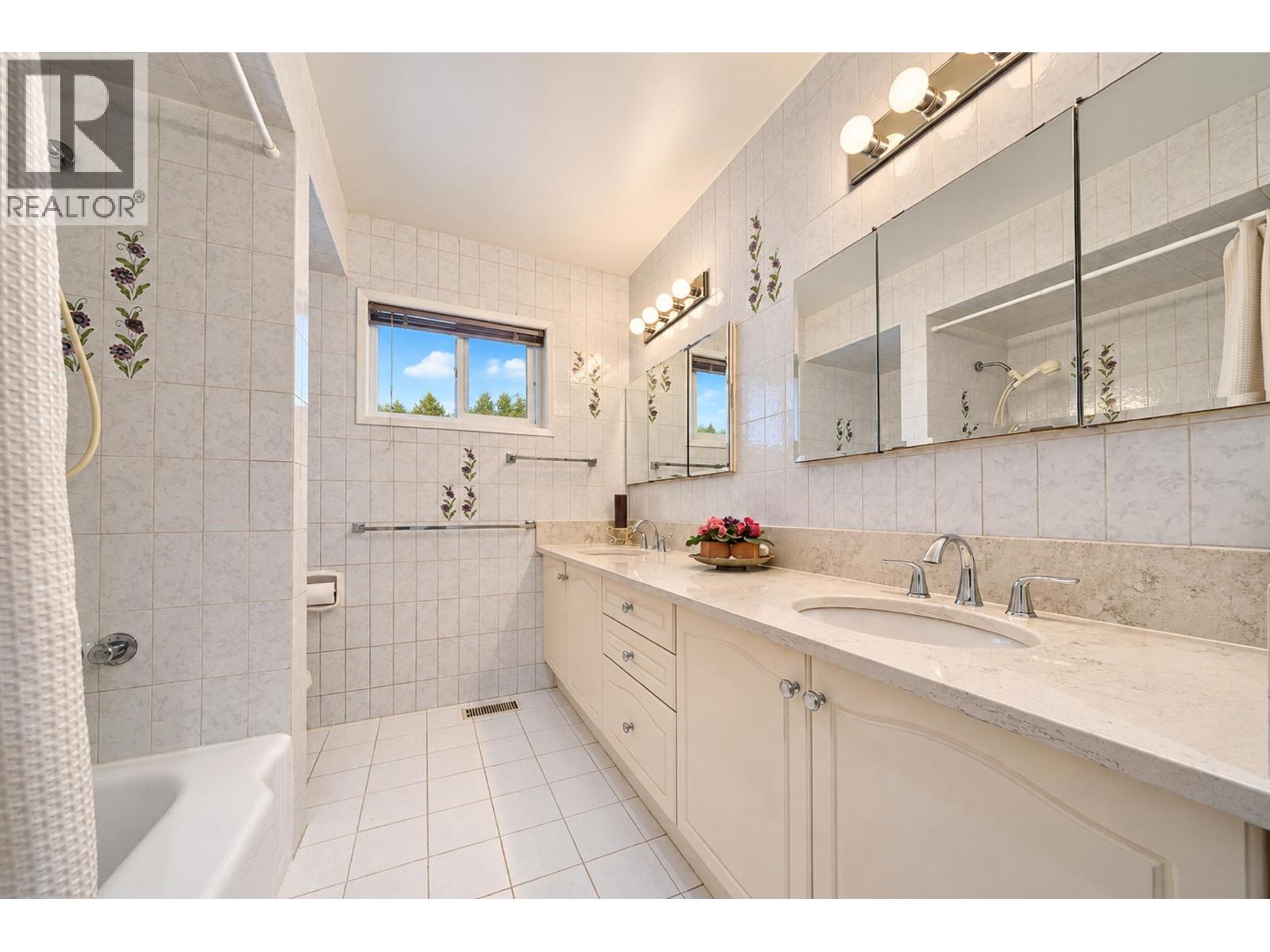 775 ESMOND AVENUE, Burnaby - Image 1
